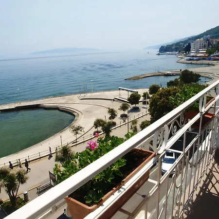 Mozart Otel 4*