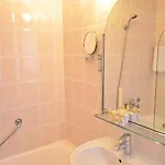 Hotel Mozart 4*