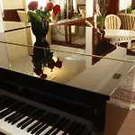 Mozart Hotel
